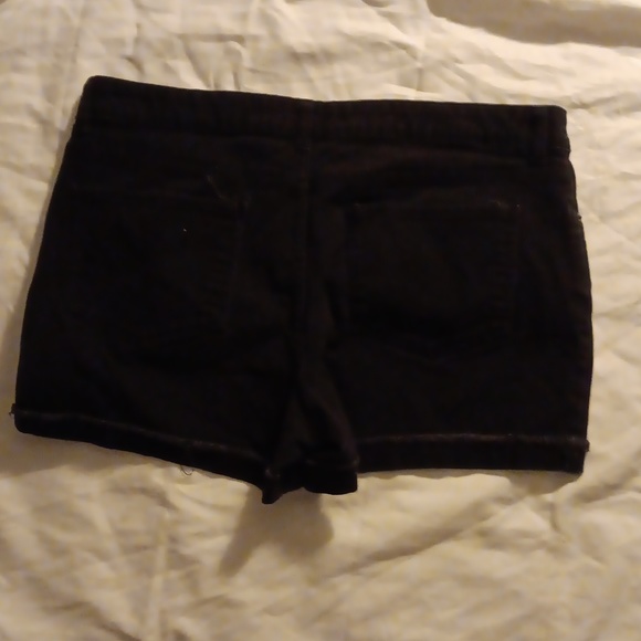Black Jean shorts. - Picture 3 of 6